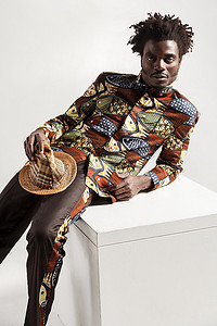 传统服装时尚非洲模特的特写照片