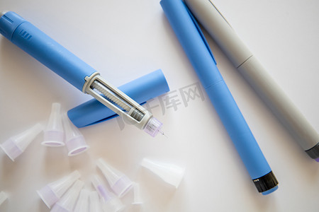 糖尿病患者的胰岛素注射笔或胰岛素墨盒笔。