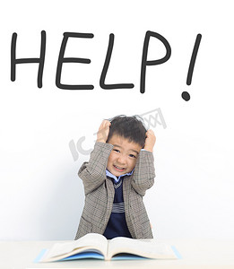 压力大的孩子在学习期间需要帮助