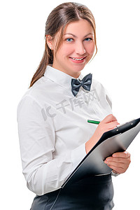一个快乐的女服务员用记事本的孤立肖像