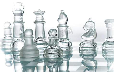 透明玻璃国际象棋
