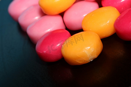 彩色圆形甜甜泡泡糖特写现代背景大尺寸高品质印刷品