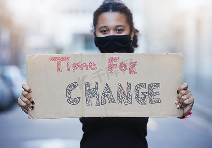 气候变化、环境支持和阻止全球变暖、世界革命和地球正义的女性海报。