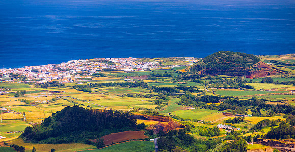 亚速尔群岛自然景观全景，葡萄牙风景优美的岛屿。