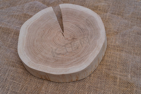 木桩年轮摄影照片_木树桩、横截面、切木树干切片