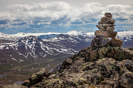 因努克舒克，挪威 jotunheimen 山上方堆积的石头