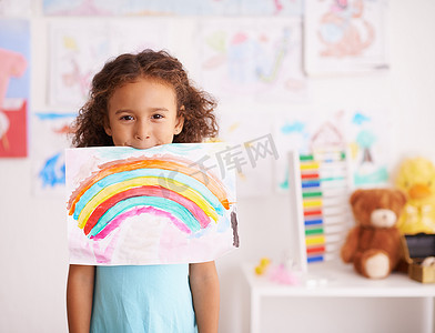 儿童小彩虹摄影照片_你不就是喜欢这些颜色吗？