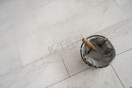 陶瓷木纹瓷砖和地板铺砖工具