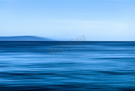 梦幻装饰摄影照片_抽象的海墙装饰背景，梦幻般的地中海海岸的长景
