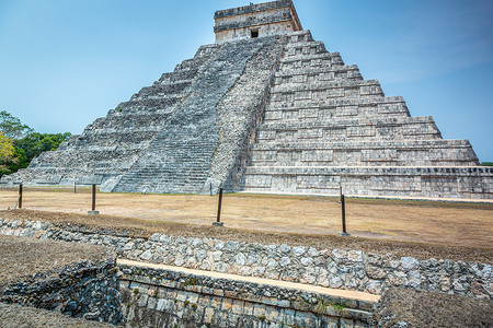 诚信文明摄影照片_奇琴伊察库库尔坎金字塔旧遗址，古代玛雅文明