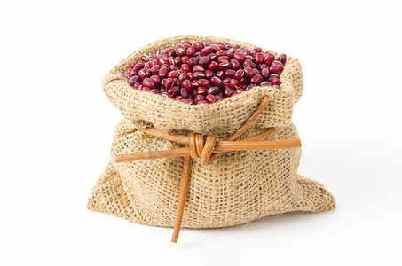 红色小红豆（红豆或日本红豆）装在麻袋里。