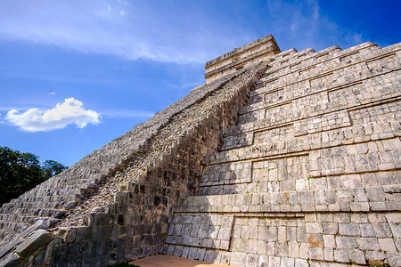 奇琴伊察玛雅金字塔埃尔卡斯蒂略的风景