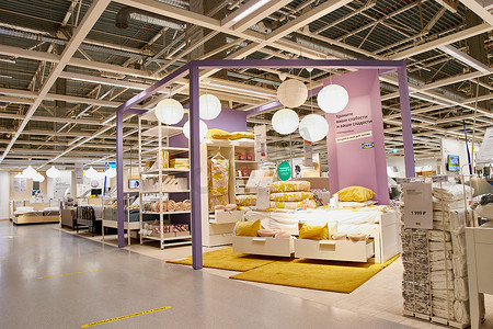 俄罗斯萨马拉 - 2022年1月10日：宜家商店内部。