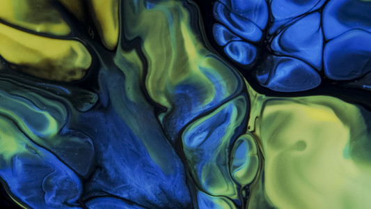 流体绘画艺术，蓝色、紫色、黑色和黄色的大理石抽象。