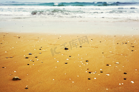 夏季海滩沙 — 旅行、海景、假期和暑假概念