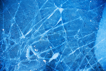蓝色冰纹理背景与水晶表面