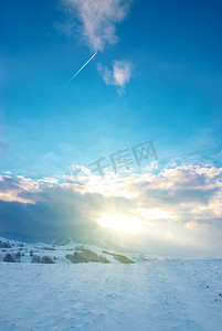 夕阳雪山摄影照片_雪山
