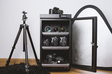 最新单反摄影照片_摄影器材电子除湿干燥柜