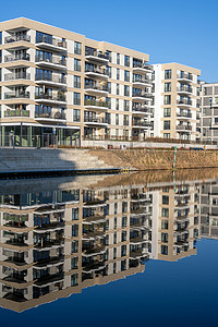 共管公寓摄影照片_德国柏林的现代公寓楼