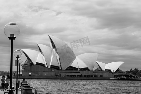 悉尼大桥摄影照片_悉尼歌剧院，澳大利亚悉尼，2022 年