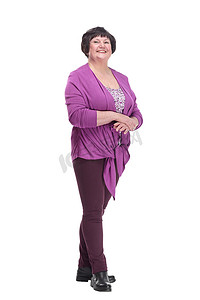 紫色女摄影照片_full-length.casual 穿紫色衬衫的老妇人。