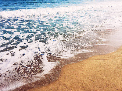 夏季海滩沙 — 旅行、海景、假期和暑假概念