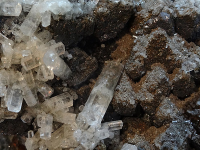 石英砂摄影照片_方铅矿矿物和方解石晶体