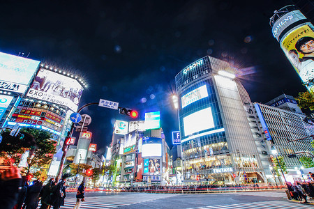 涩谷Scramble十字路口的夜景