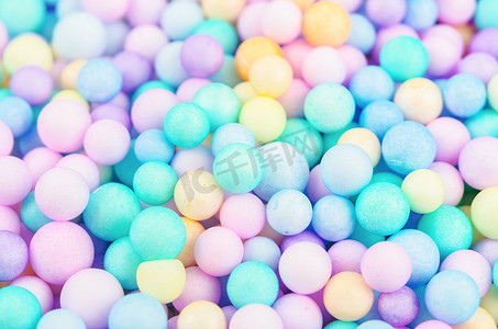 各种颜色的泡沫珠色彩鲜艳的抽象背景。