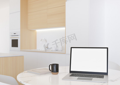 本子样机摄影照片_有空白的白色屏幕的膝上型计算机，在家白色桌上。