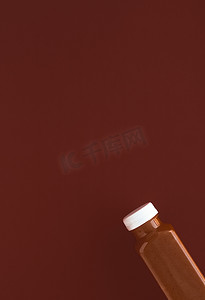 巧克力平面设计摄影照片_用于减肥清洁的排毒超级食品冰沙巧克力瓶。棕色背景，食品和营养专家博客的平面设计