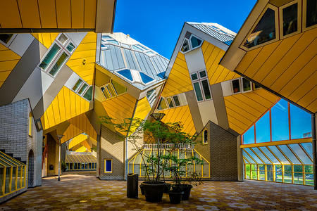 荷兰鹿特丹的立方体房屋