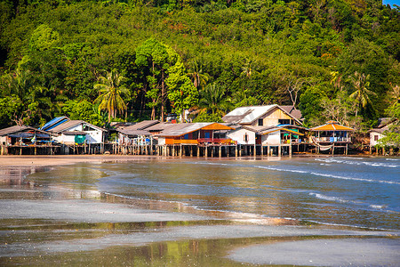 泰国春蓬的 Sairee 海滩或 Sai Ri 海滩