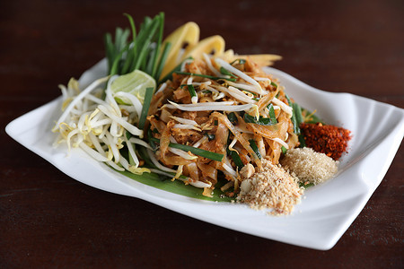 泰国当地美食 padthai 炒面