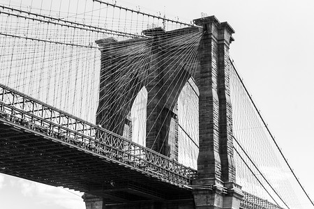 美国纽约曼哈顿布鲁克林大桥，黑白摄影