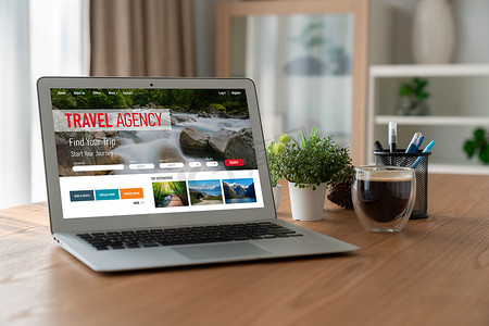 提供时尚搜索和旅行规划的在线旅行社网站