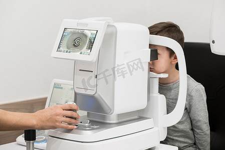 眼科诊所的设备
