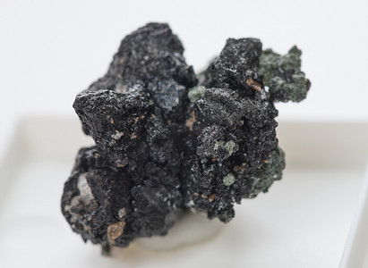 菱沸石（橄榄石）矿物标本