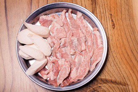韩国传统风格新鲜猪肉牛肚烧烤