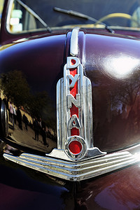 Panhard Dyna 源自 1953 年，完全采用铝制制造