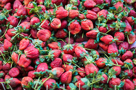 草莓水果图案背景