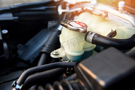 冷却液汽车发动机细节 — 机器新发动机电机的特写