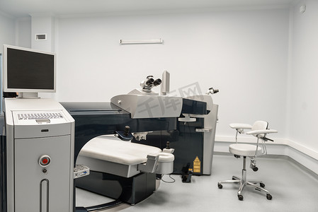 激光手术摄影照片_眼科诊所的设备