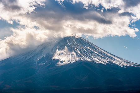 日本河口湖的富士山。