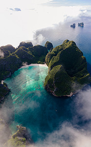 玛雅湾皮皮岛泰国，绿松石清水泰国皮皮岛，泰国皮皮岛风景鸟瞰图