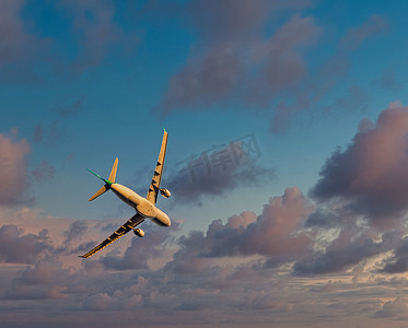 广告技术摄影照片_飞机在黄昏的天空中转弯
