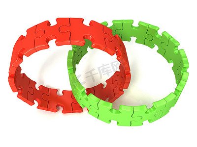 合作拼图装饰摄影照片_两个红色和绿色的拼图环，隔离
