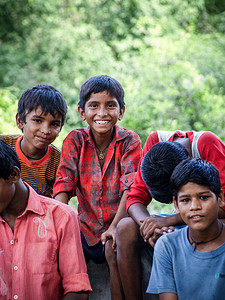 印度北方邦阿姆罗哈 — 2011 年：印度大满贯儿童微笑