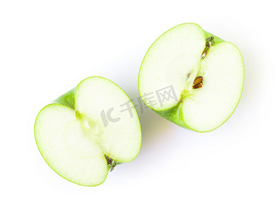 白色背景上的特写顶视图青苹果，治愈水果