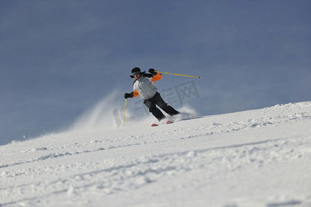 滑雪者免费乘车